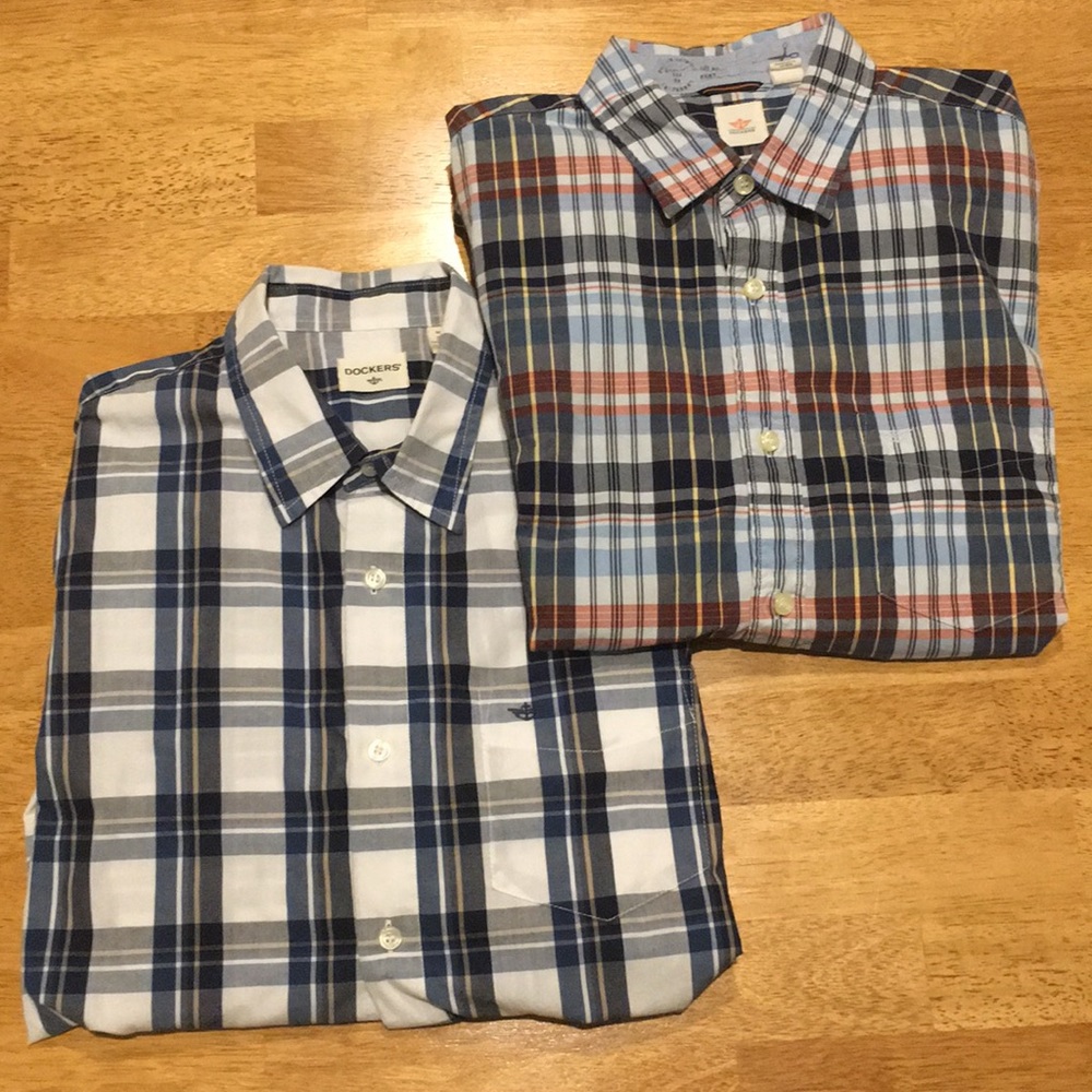 💥 Bundle of 2 Dockers S/S Button Down Shirts 💥